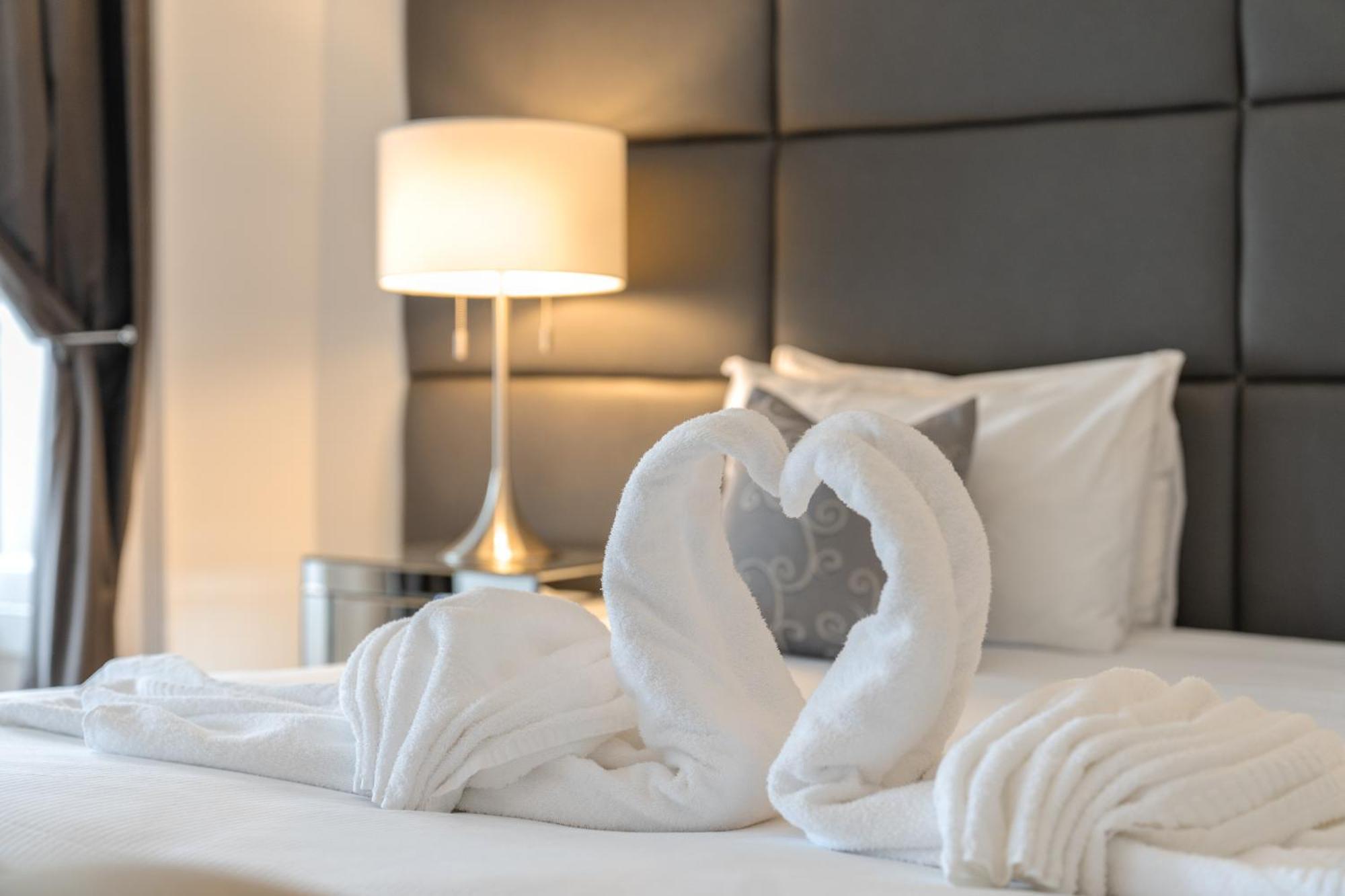 Edinburgh Castle Apartments Εξωτερικό φωτογραφία
