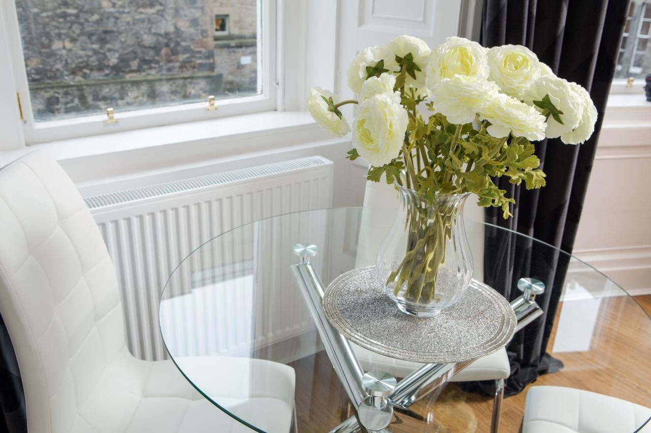 Edinburgh Castle Apartments Εξωτερικό φωτογραφία